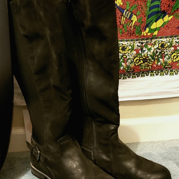 Torrid knee high black boots - Picture 1 of 5